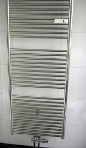 60 x 79 cm Badheizkörper INOX Edelstahl Mittelanschluss optional